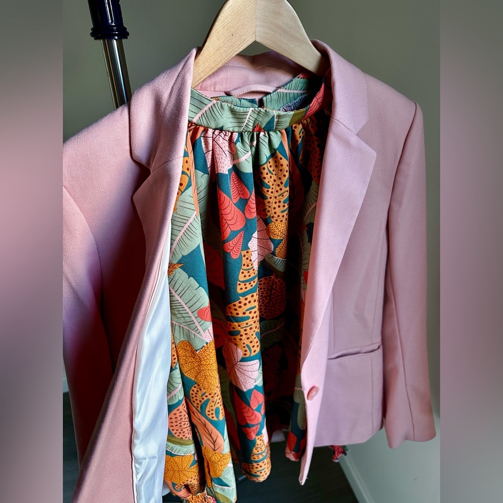 Zara Women's Blazer jacket in Warm Peach - Picture 15 of 15